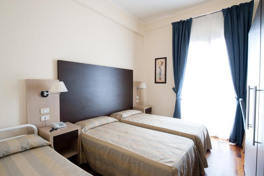 Hotel Royal Pesaro Quarto foto
